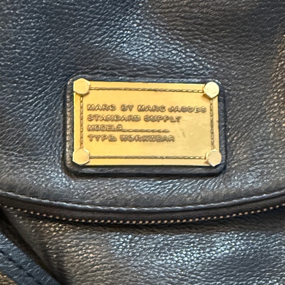 Marc Jacobs Navy Leather Shoulder Bag - Picture 2 of 4